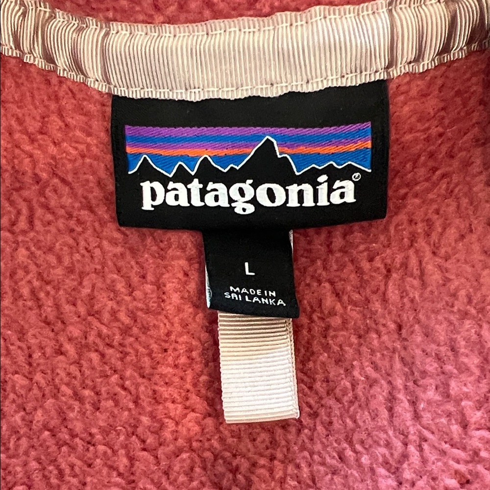 Patagonia Women's Pile Fleece Vest in Rose - Picture 2 of 4